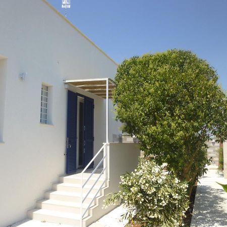 B&B Le Thuje Torre Lapillo Esterno foto